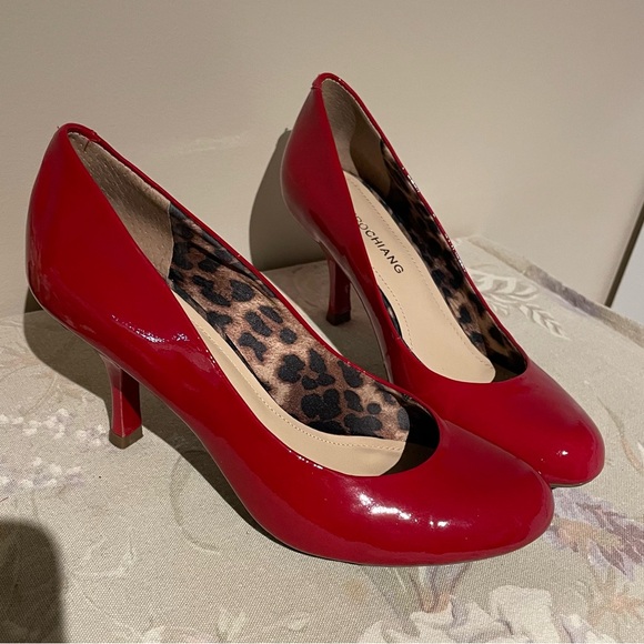 Arturo Chiang Heels 7.5 - Picture 2 of 11